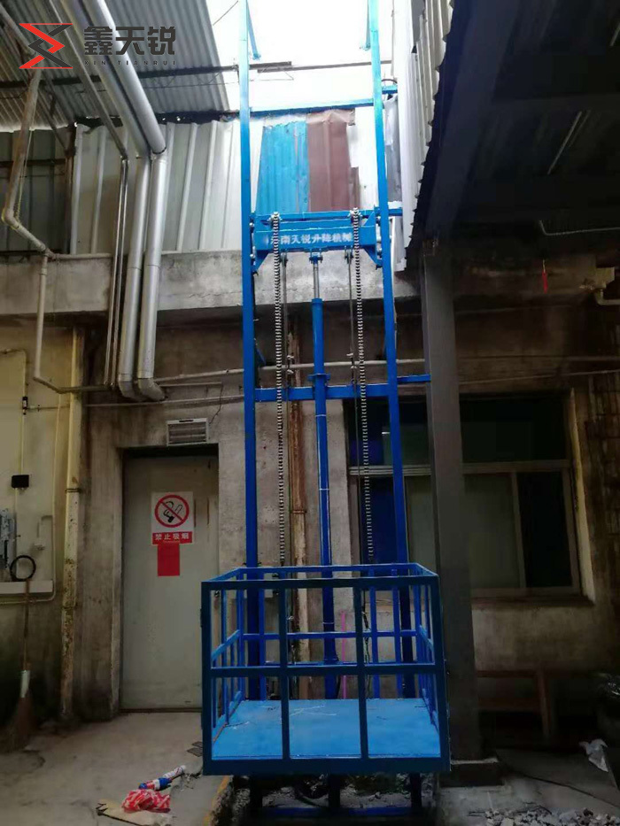内江导轨式升降货梯